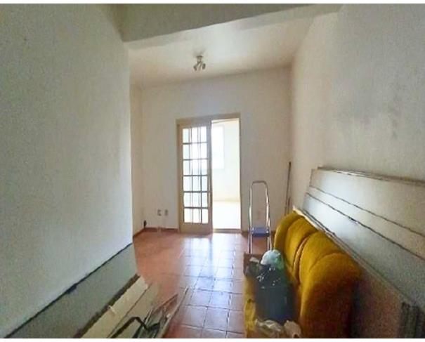 Sala Comercial com 46m², 1 banheiro, ocupada