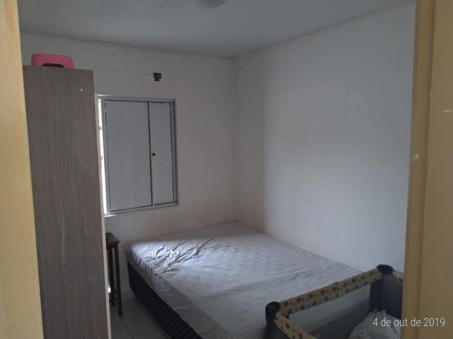Casa com 2 quartos, 1 banheiro, 36m² construída, ocupada
