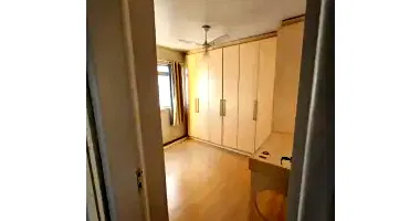 Apartamento Semi Mobiliado com 1 Suite e 2 Quartos