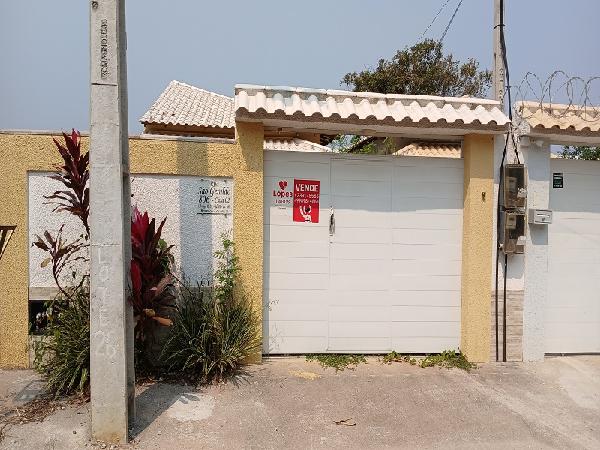 Casa com 2 Quartos e 1 Vaga na Praia de Itaipuaçu