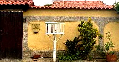 Casa com 2 quartos, varanda e 67.8m² em Maricá