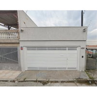 Casa ocupada com 169m² em terreno de 125m²