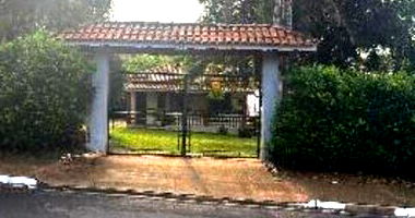 Casa com 115m² construída, terreno 1000m², imóvel ocupado