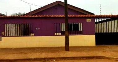 Casa com 2 quartos, 1 banheiro, 1 vaga, 65m² construída, ocupada