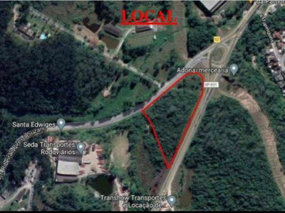 Terreno com 11.641 m² em leilão
