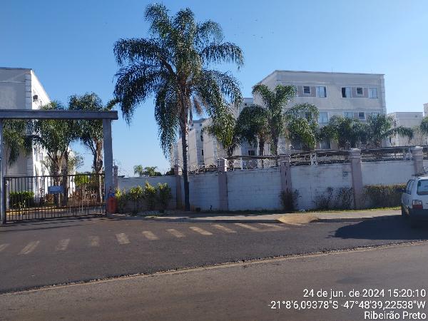 Apartamento com 2 Quartos e 1 Vaga em Ribeirão Preto