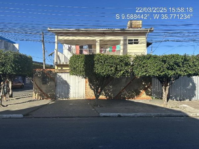 Casa com 305m² em Maceió/AL