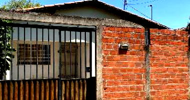 Casa com 3 quartos em Demerval Lobão/PI