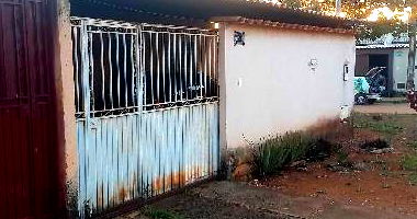 Casa com 2 Quartos e 1 Vaga em Luziania - Oportunidade!