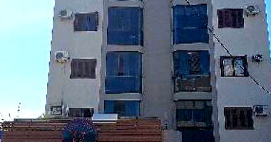 Apartamento com 2 quartos, varanda e vaga de garagem