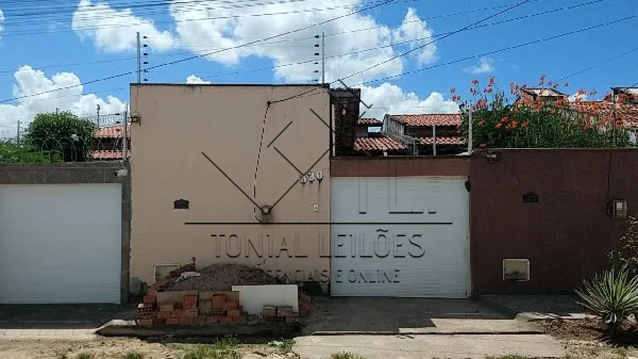 Casa com 2 quartos em Itaitinga/CE