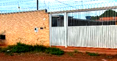 Casa Ocupada em Campo Grande com 192m² de Área Construída