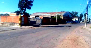 Imóvel com 2.399,25 m² de terreno e 687,71 m² construídos em Santa Maria/RS