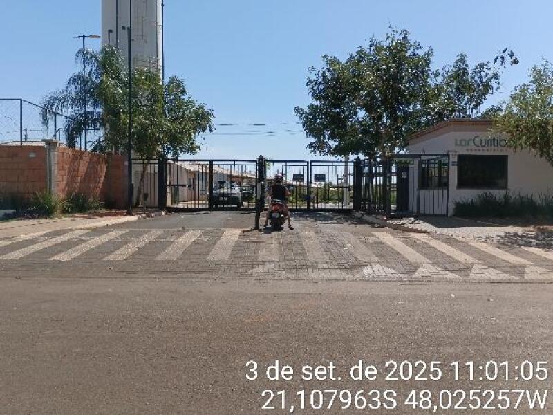 Casa em Sertãozinho com 2 quartos e 2 vagas