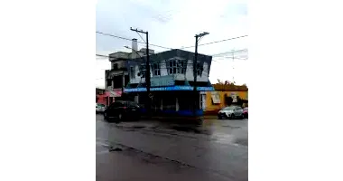 Prédio Comercial e Residencial com 4 Quartos