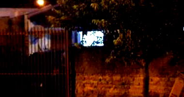 Casa com 2 quartos, 1 banheiro e vaga de garagem