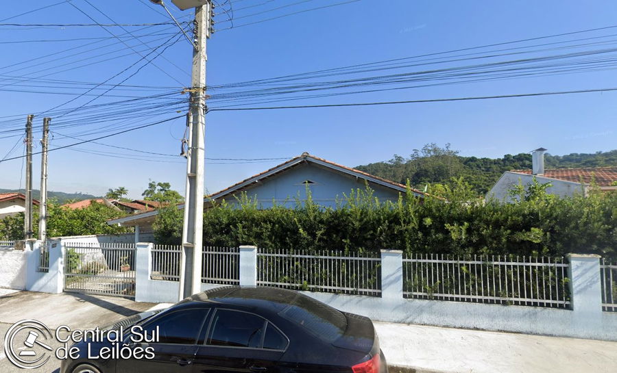 Terreno Urbano com Casa em Águas Claras - Brusque/SC
