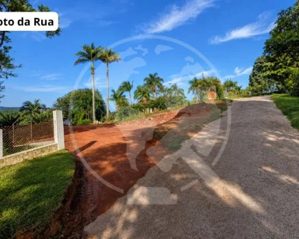 Terreno de 700m² em Mairiporã com Casa de Alvenaria