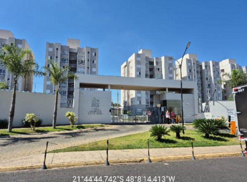 Apartamento com 2 quartos em Araraquara/SP