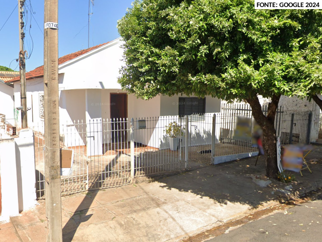 Casa e Edícula - 153,86m² - Terreno - 297m²