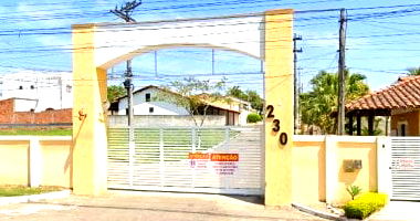 Casa em Condomínio com 2 Quartos, 2 Banheiros e 73m² - Ocupada