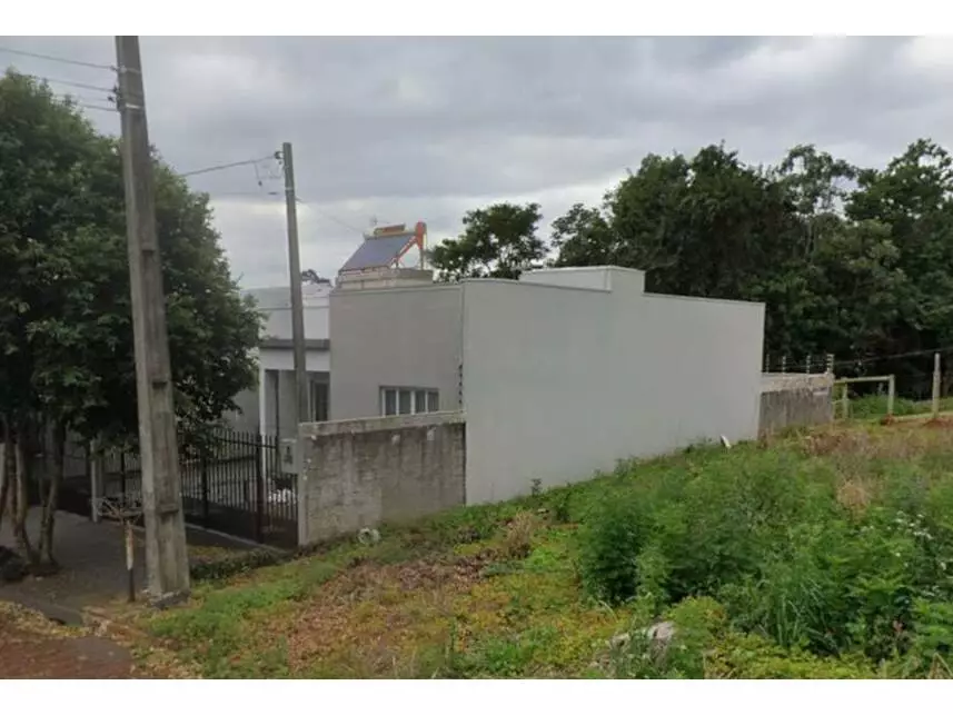 Casa com 210m² de terreno, 120m² construída, ocupada