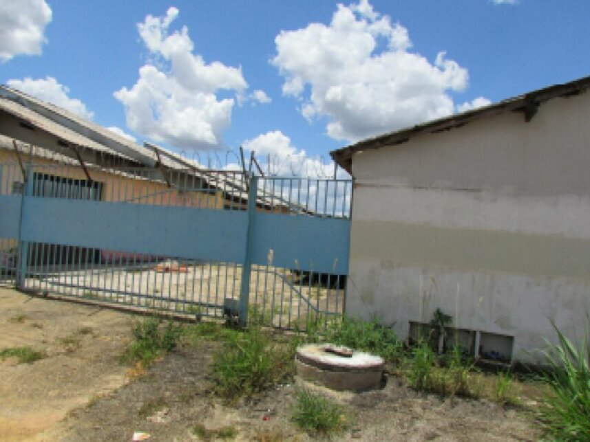 Casa com 2 quartos e 1 banheiro, 53,64m² construídos, ocupada