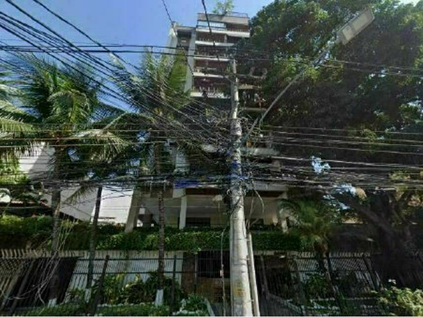 Apartamento de 104m² com 2 vagas