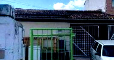 Casa padrão 3 quartos 2 banheiros 1 vaga, 129 m² construída, ocupada