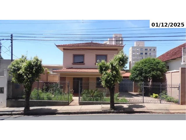 Sobrado 420,80m² em terreno 518,50m² - Assis/SP