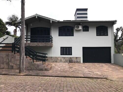 Casa Ocupada com 3 Quartos em Cristo Rei, Estrela, RS