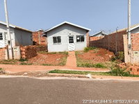 Casa com 2 Quartos e 1 Vaga em Jardim Yvone