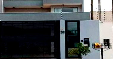 Casa com 134 m² e piscina em Maringá - PR