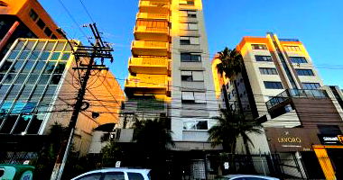 Apartamento 3 Dormitórios com 141,8m², Desocupado
