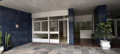 Loja Comercial 143 m², 2 Banheiros, Desocupada