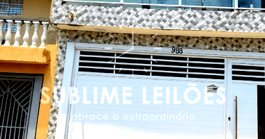 Sobrado com 2 dormitórios, 1 banheiro, 1 vaga e 142,5m² construída