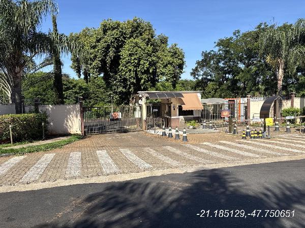 Apartamento com 2 quartos, 1 vaga de garagem, 47,72m²
