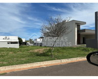 Terreno em Loteamento Residencial com 250m²
