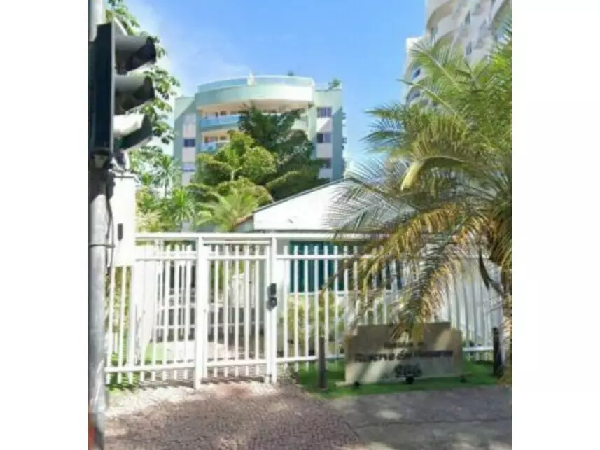 Apartamento em Leilão com 169m² e 2 Vagas na Freguesia, RJ