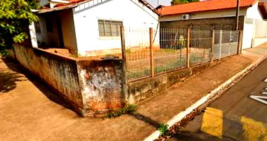 Casa com 228m² em Iacanga/SP