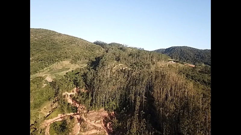 Terreno amplo em Califórnia com 40,38 hectares