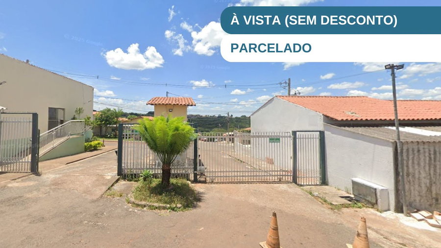 Casa com 2 quartos, 1 banheiro, 54,75m² construídos, ocupada