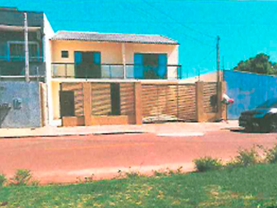 Casa com 184m², 3 quartos, 1 vaga, ocupada em condomínio