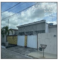 Casa com 200m² de terreno, 2 quartos, banheiro e cozinha