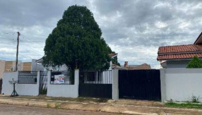Casa com 2 quartos em Vilhena - RO