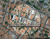 Casa em prédio com 245,6m² construída, ocupada