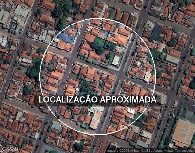Casa Desocupada com 210m² no Centro de Quirinópolis/GO