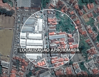 Imóvel Comercial com 7 Apartamentos e Área Inacabada