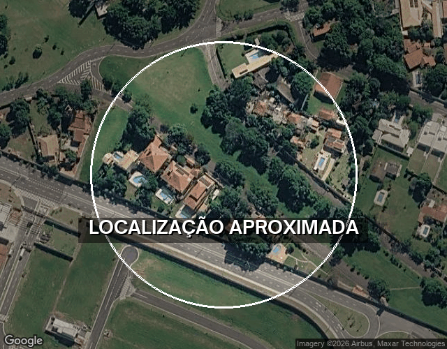 Terreno Amplo em Condomínio Fechado com Boa Localização