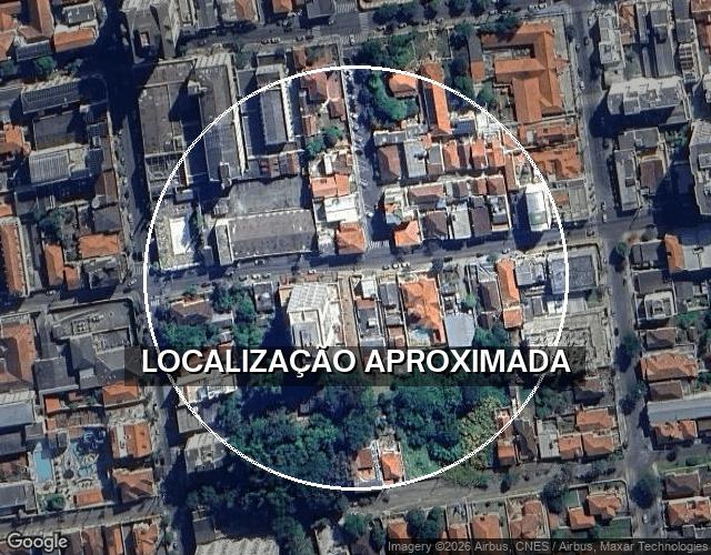 Casa com 198,41m² e lote no Centro em São Lourenço/MG